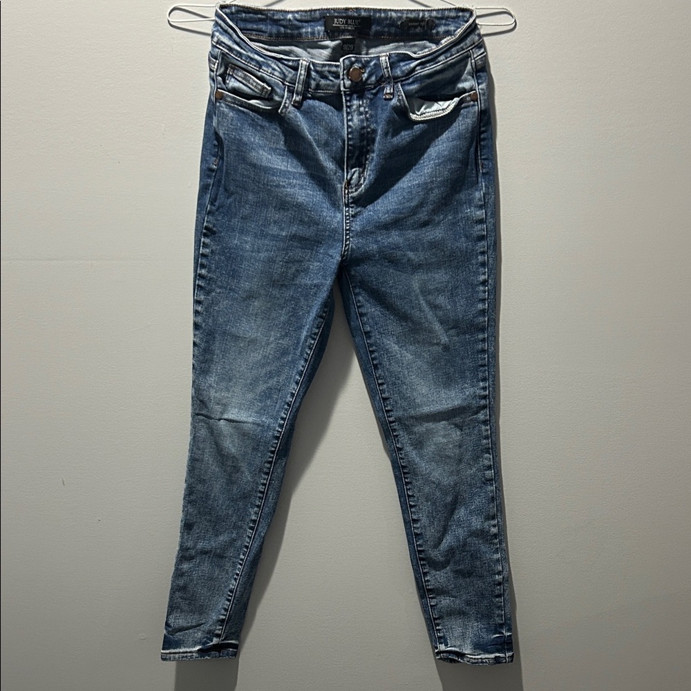 American Eagle Outfitters Medium Wash Skinny Jeans